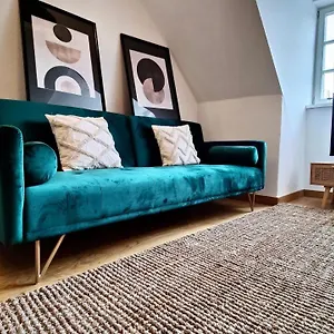 Apartment One Apartment's⎢neu+zentral⎢alberstplatz⎢altbau, Coburg