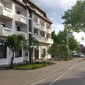 Am Exerzierplatz 3* MHG