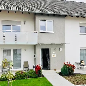 Apartment Apartment Hügelsheim